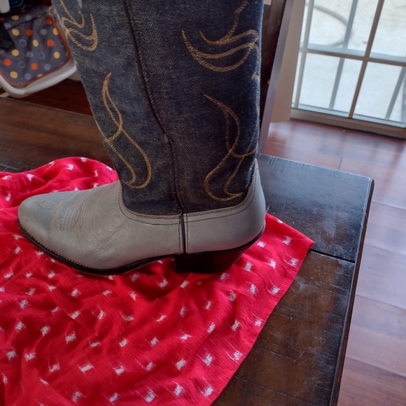 Lame men's cowboy boots. - Picture 5 of 6